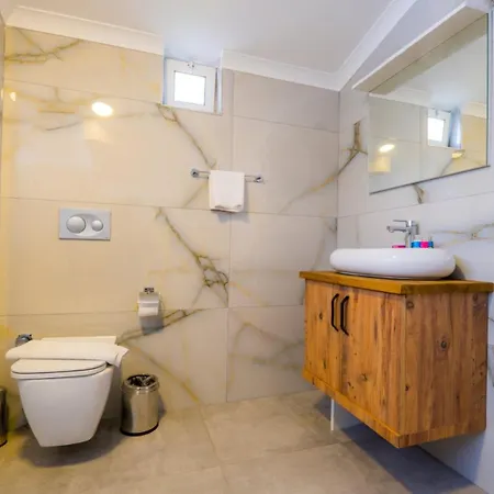 Infinity White فندق فتحية
